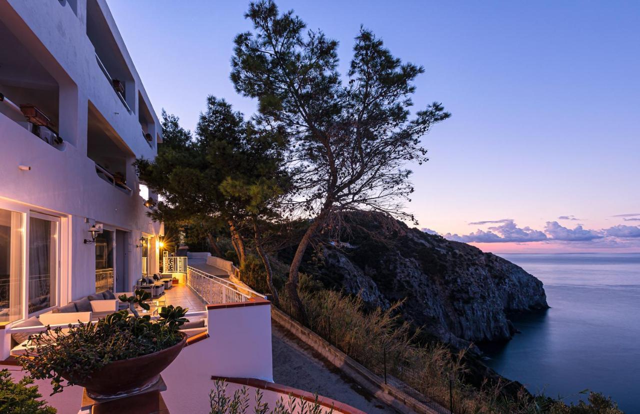 Grazia Scannella Forio (Isola d'Ischia)