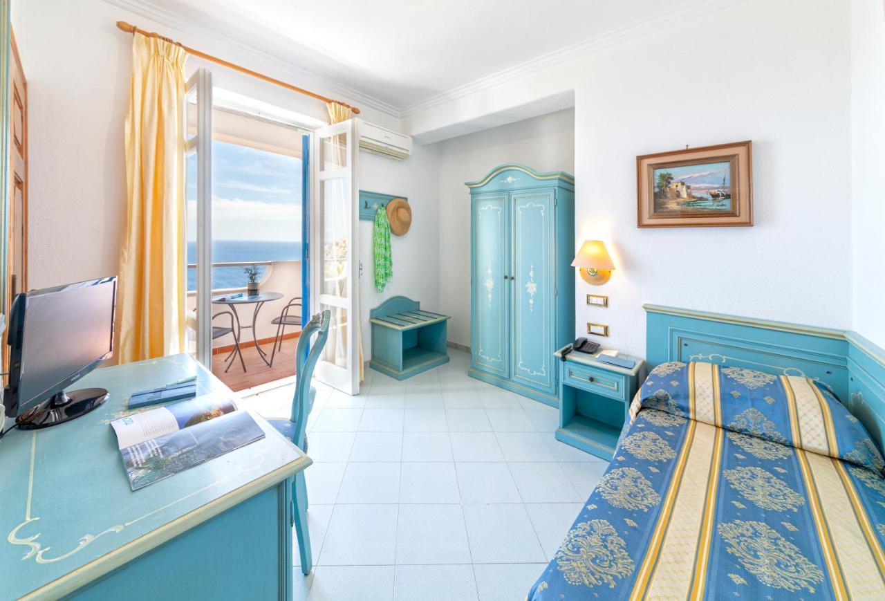 Grazia Scannella Hotel Forio (Isola d'Ischia)