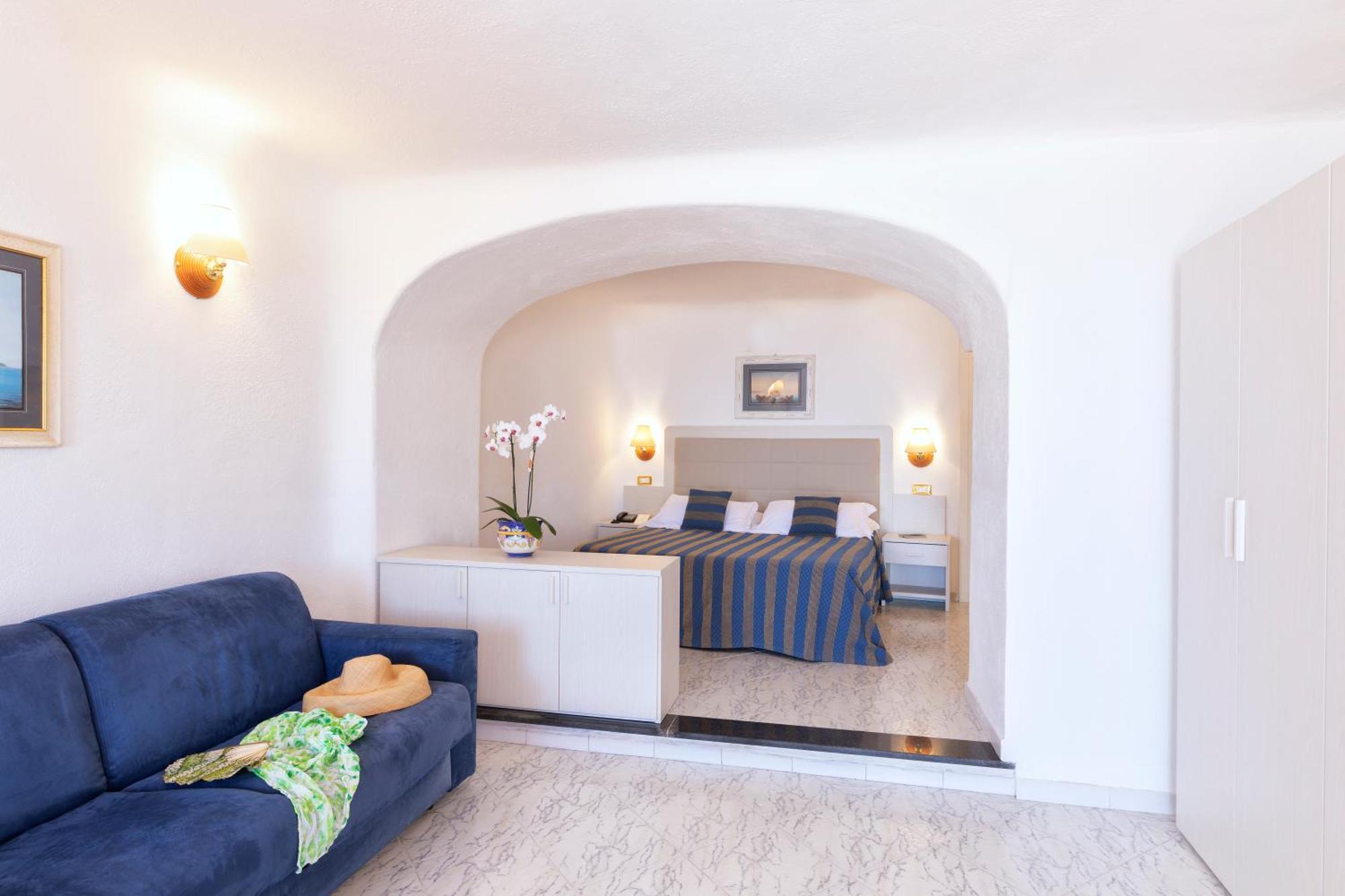 Grazia Scannella 4* Forio (Isola d'Ischia)